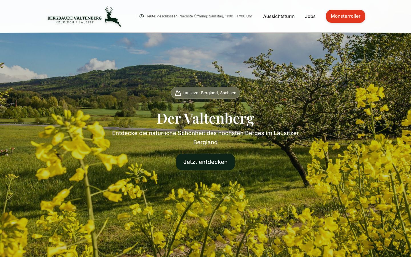 Startseite der Bergbaude Valtenberg mit tagesaktueller Öffnungszeiten-Anzeige im Header
